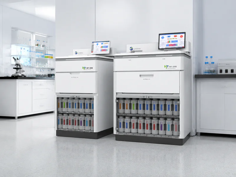 Automated tissue processor running under full load during application evaluation