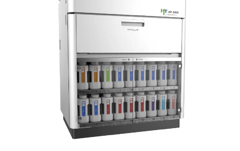 Reagent bottles and station on an automated tissue processor