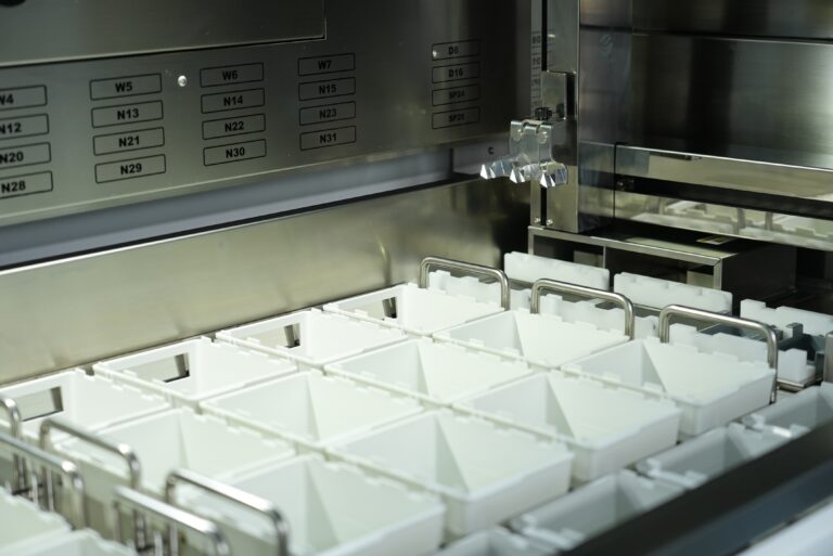 How Humidity Damages Histology Lab Equipment